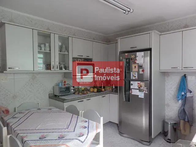 Sobrado com 195m² 3 quartos e 3 banheiros, à venda, no bairro Vila Congonhas em São Paulo