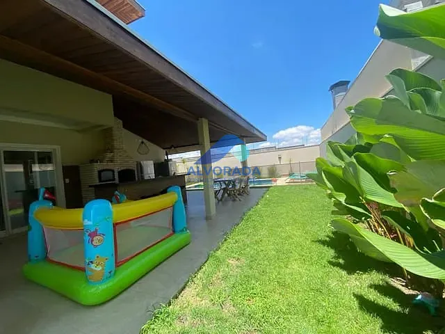 Sobrado com 500m² 4 quartos e 6 banheiros, à venda, no bairro Condomínio Residencial Jaguary em São José dos Campos