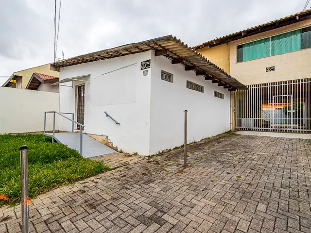 Sobrado 2 quartos e 2 banheiros, para alugar, no bairro Guaíra em Curitiba