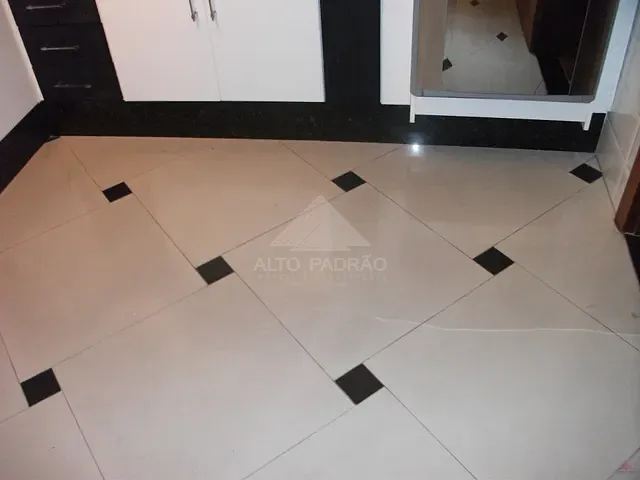 Sobrado com 125m² 3 quartos e 2 banheiros, à venda, no bairro Parque das Nações em Santo André