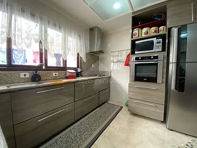 Sobrado com 125m² 3 quartos e 3 banheiros, à venda, no bairro Jardim Guapituba em Mauá