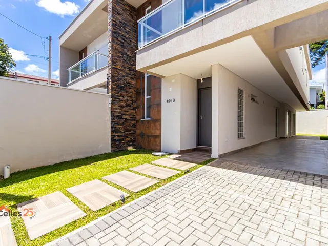 Casa com 190m² 4 quartos e 4 banheiros, à venda, no bairro Vista Alegre em Curitiba