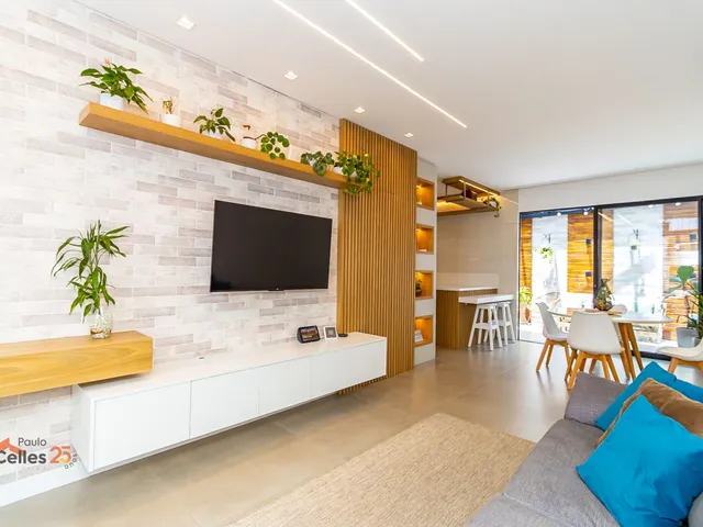 Sobrado com 118m², à venda, no bairro Água Verde em Curitiba