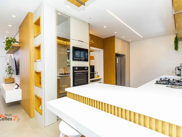 Sobrado com 118m², à venda, no bairro Água Verde em Curitiba