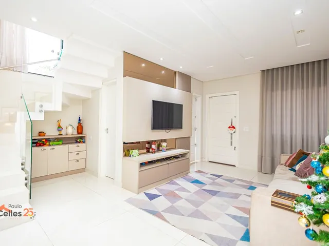 Casa com 188m², à venda, no bairro Água Verde em Curitiba