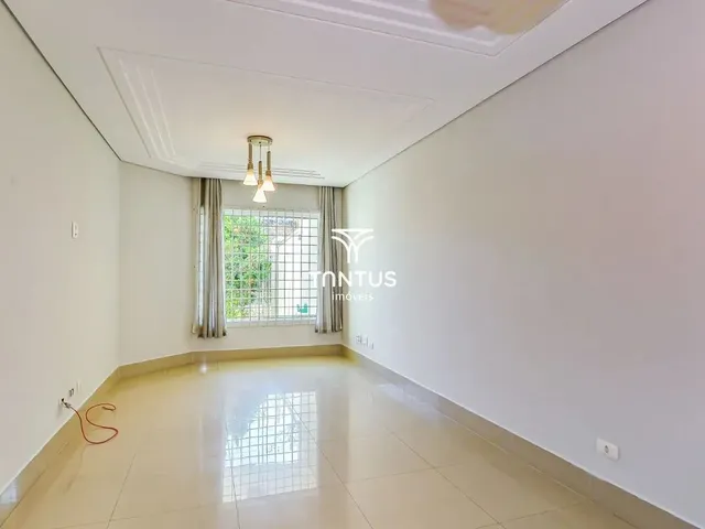 Sobrado com 125m² 4 quartos e 4 banheiros, à venda, no bairro Hugo Lange em Curitiba