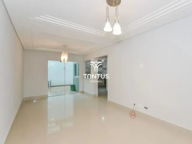 Casa com 125m² 4 quartos e 4 banheiros, à venda, no bairro Hugo Lange em Curitiba