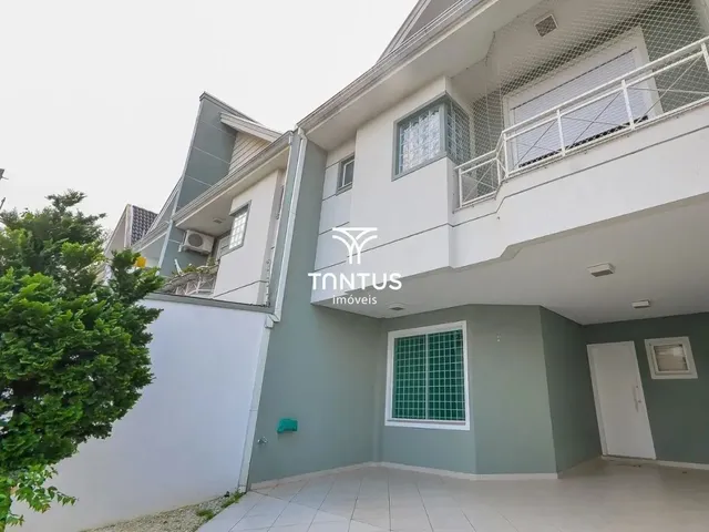 Sobrado com 125m² 4 quartos e 4 banheiros, à venda, no bairro Hugo Lange em Curitiba