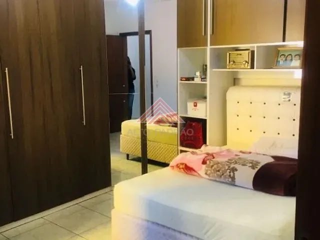 Sobrado com 125m² 3 quartos e 2 banheiros, à venda, no bairro Matriz em Mauá