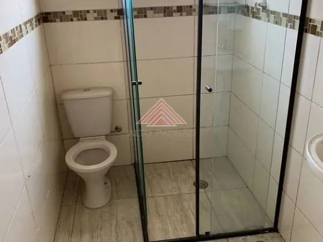Sobrado com 180m² 3 quartos e 2 banheiros, à venda, no bairro Jardim Itapark em Mauá