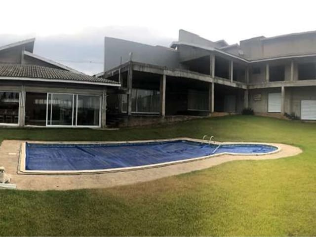 Sobrado com 2370m² 8 quartos e 10 banheiros, à venda, no bairro Tanque em Atibaia