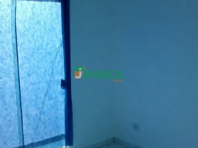 Sobrado com 101m² 3 quartos e 2 banheiros, para alugar, no bairro Cajuru em Curitiba