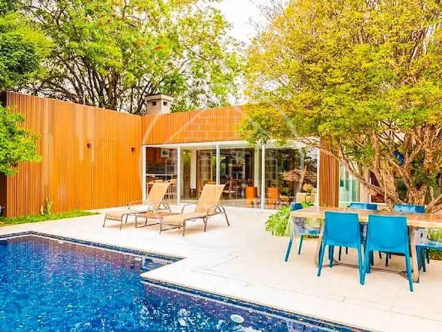 Sobrado com 660m² 3 quartos e 4 banheiros, à venda, no bairro Jardim Everest em São Paulo