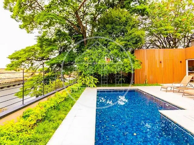 Sobrado com 660m² 3 quartos e 4 banheiros, à venda, no bairro Jardim Everest em São Paulo