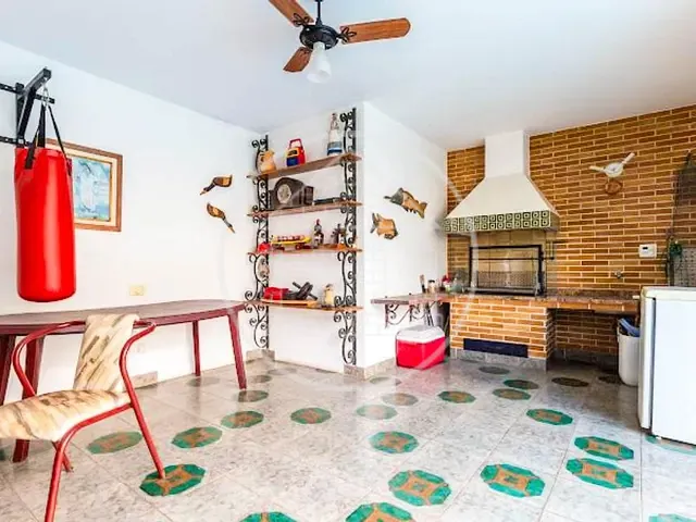 Sobrado com 360m² 4 quartos e 6 banheiros, à venda, no bairro Granja Julieta em São Paulo