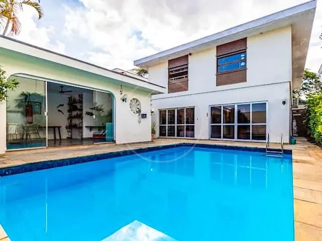 Sobrado com 360m² 4 quartos e 6 banheiros, à venda, no bairro Granja Julieta em São Paulo