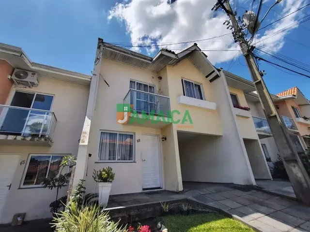 Sobrado 4 quartos e 3 banheiros, à venda, no bairro Uberaba em Curitiba