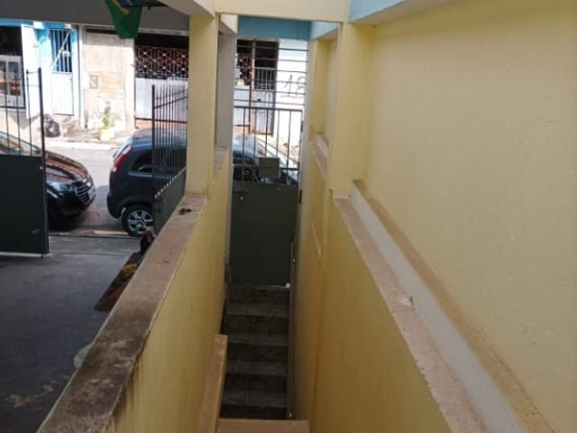 Sobrado com 150m² 6 quartos e 2 banheiros, à venda, no bairro Parque Miguel Mirizola em Cotia