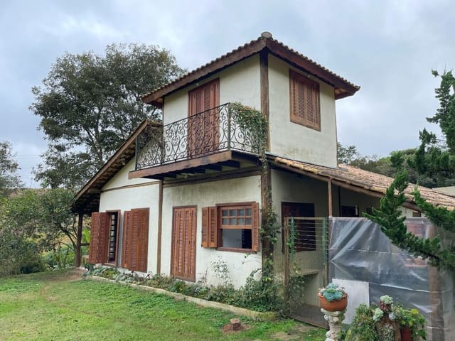 Sobrado com 1175m² 2 quartos e 3 banheiros, à venda, no bairro Portal Roselândia em Cotia