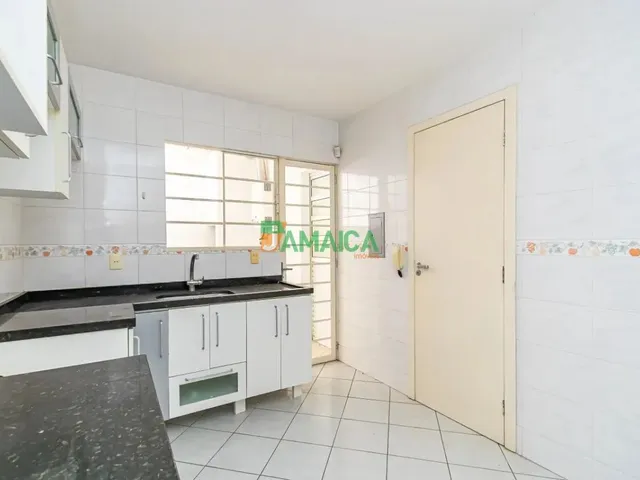Sobrado 3 quartos e 3 banheiros, à venda, no bairro Jardim das Américas em Curitiba