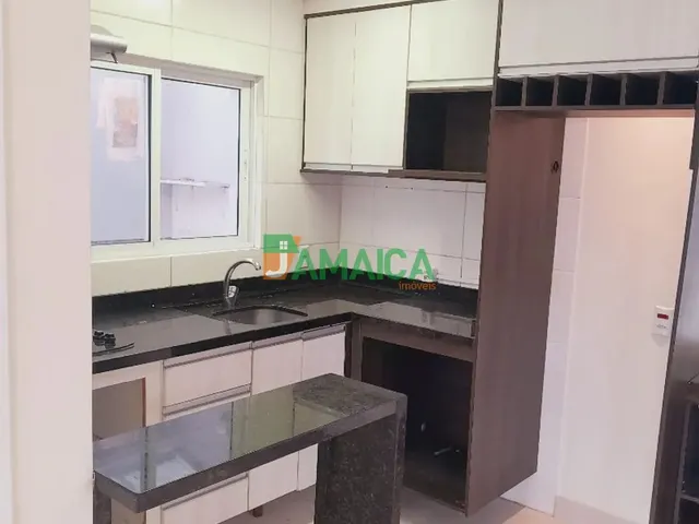 Sobrado 3 quartos e 3 banheiros, para alugar, no bairro Bairro Alto em Curitiba