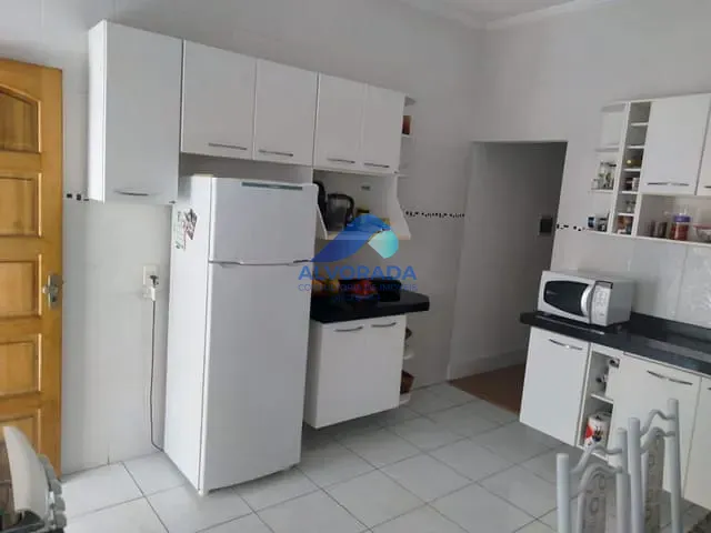 Casa com 275m² 3 quartos e 1 banheiro, à venda, no bairro Jardim das Indústrias em São José dos Campos