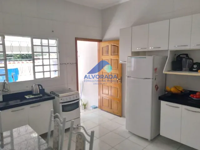 Casa com 275m² 3 quartos e 1 banheiro, à venda, no bairro Jardim das Indústrias em São José dos Campos