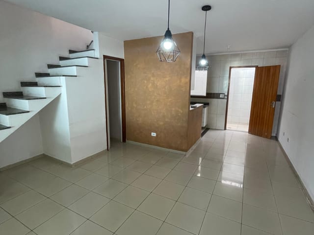 Sobrado com 100m² 3 quartos e 2 banheiros, à venda, no bairro Parque São Lucas em São Paulo