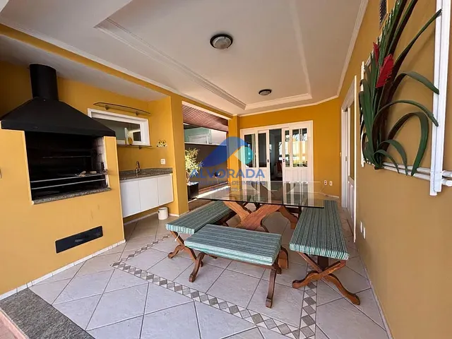 Sobrado com 360m² 3 quartos e 1 banheiro, para alugar, no bairro Jardim Aquarius em São José dos Campos