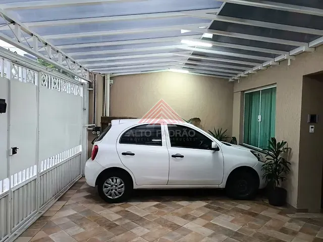 Sobrado com 128m² 3 quartos e 1 banheiro, à venda, no bairro Vila Cecília Maria em Santo André