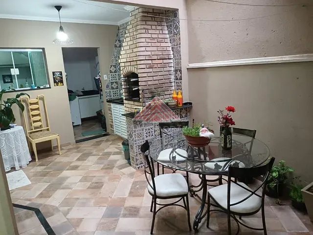 Sobrado com 128m² 3 quartos e 1 banheiro, à venda, no bairro Vila Cecília Maria em Santo André