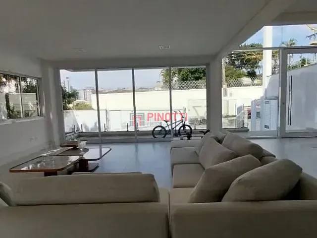 Sobrado 4 quartos e 6 banheiros, para alugar, no bairro Anchieta em São Bernardo do Campo