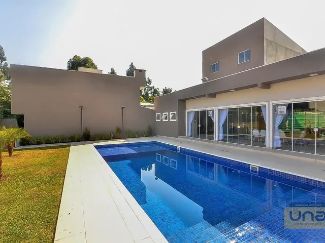 Sobrado com 101m² 3 quartos e 2 banheiros, à venda, no bairro Santa Quitéria em Curitiba