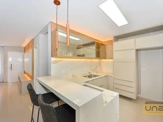 Sobrado com 101m² 3 quartos e 2 banheiros, à venda, no bairro Santa Quitéria em Curitiba