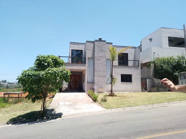 Sobrado com 360m² 5 quartos e 5 banheiros, à venda, no bairro Residencial San Diego (Paysage Serein) em Vargem Grande Paulista