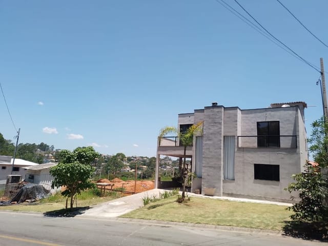 Sobrado com 360m² 5 quartos e 5 banheiros, à venda, no bairro Residencial San Diego (Paysage Serein) em Vargem Grande Paulista