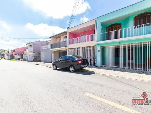 Sobrado 2 quartos e 1 banheiro, à venda, no bairro Alto Boqueirão em Curitiba