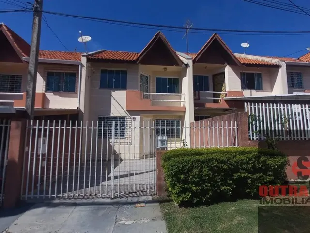Sobrado 3 quartos e 2 banheiros, à venda, no bairro Alto Boqueirão em Curitiba