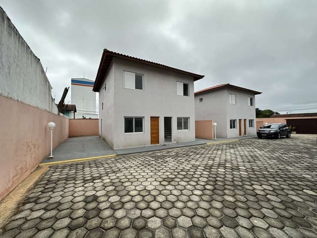 Sobrado com 130m² 2 quartos e 1 banheiro, à venda, no bairro Chácara Bel Verde em Vargem Grande Paulista
