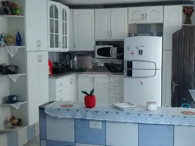 Sobrado com 100m² 3 quartos e 2 banheiros, à venda, no bairro Parque das Américas em Mauá