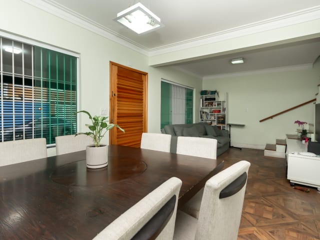 Sobrado com 180m² 3 quartos e 3 banheiros, à venda, no bairro Planalto Paulista em São Paulo