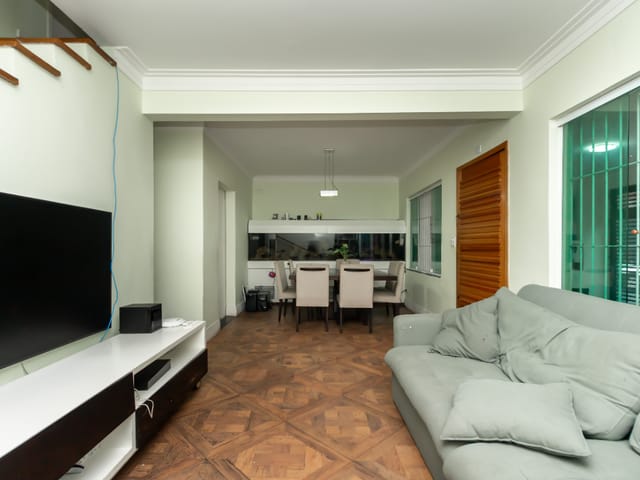 Sobrado com 180m² 3 quartos e 3 banheiros, à venda, no bairro Planalto Paulista em São Paulo