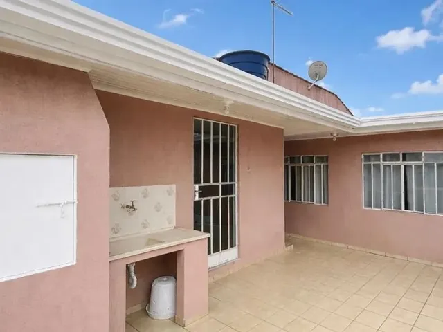 Casa com 100m² 3 quartos e 2 banheiros, à venda, no bairro Barreirinha em Curitiba