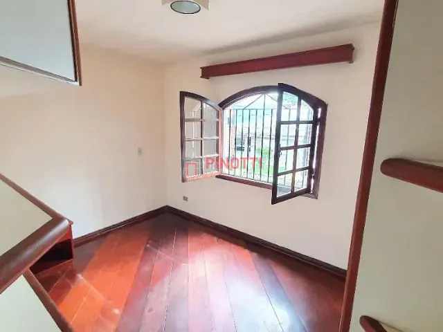 Sobrado 3 quartos e 2 banheiros, à venda, no bairro Vila Álvaro Marques em São Bernardo do Campo
