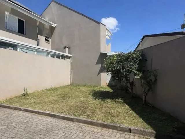 Sobrado com 132m² 3 quartos e 2 banheiros, à venda, no bairro São Braz em Curitiba