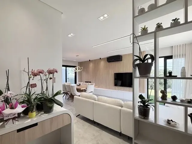 Sobrado com 144m² 3 quartos e 3 banheiros, à venda, no bairro Santa Felicidade em Curitiba