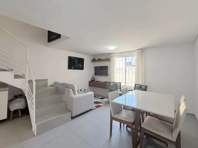 Casa com 79m² 3 quartos e 3 banheiros, à venda, no bairro Santa Felicidade em Curitiba