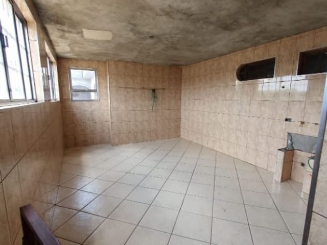 Sobrado com 125m² 4 quartos e 3 banheiros, à venda, no bairro Jardim Ypê em Osasco