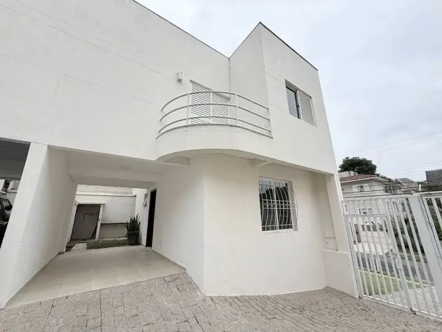 Sobrado com 80m² 3 quartos e 3 banheiros, para alugar, no bairro Santa Felicidade em Curitiba