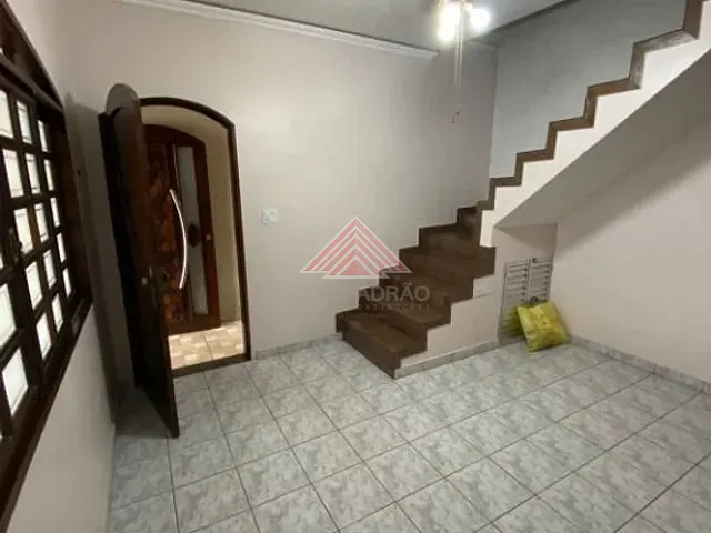 Sobrado com 125m² 4 quartos e 3 banheiros, à venda, no bairro Jardim Itapeva em Mauá